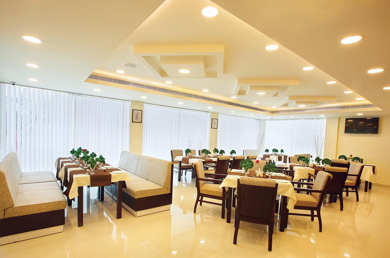 Joyees Residency Hotel Котаям Екстериор снимка