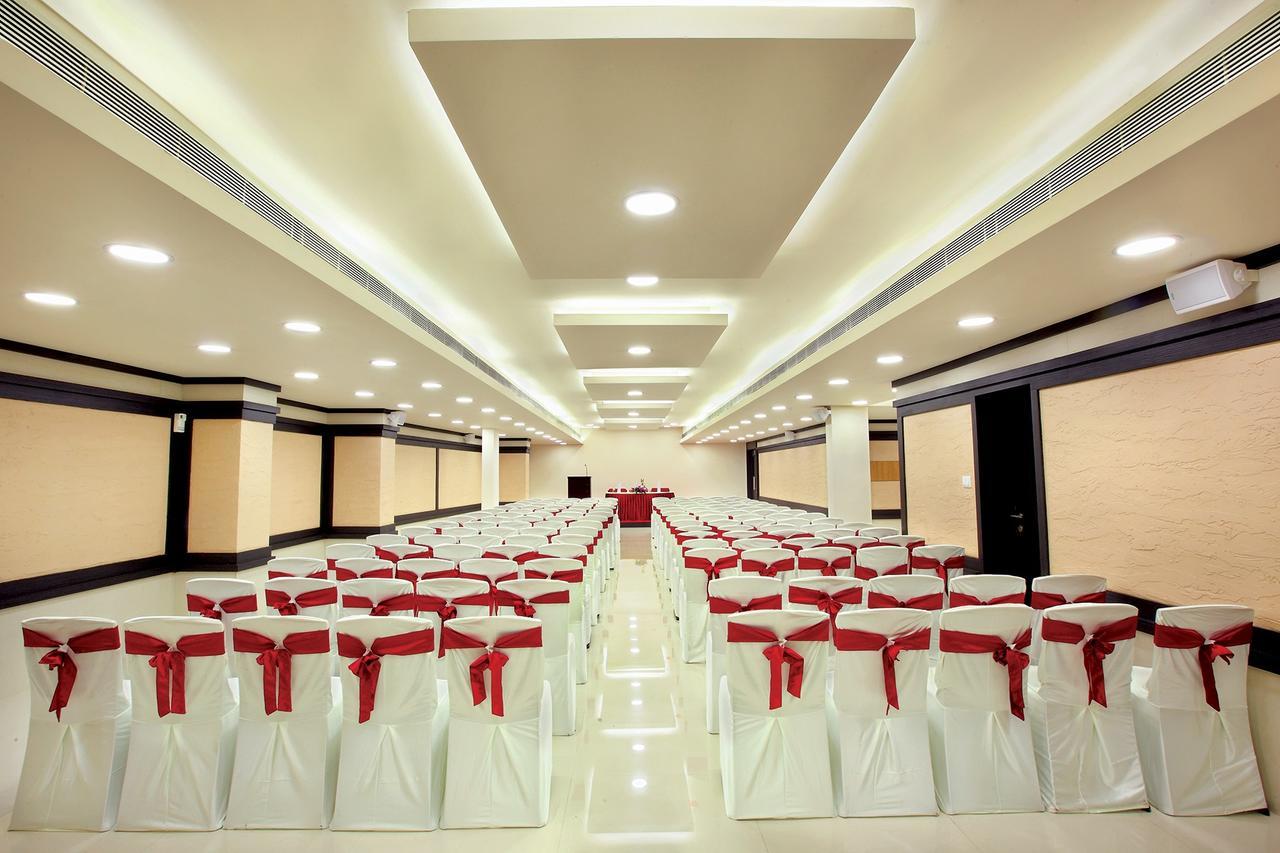 Joyees Residency Hotel Котаям Екстериор снимка