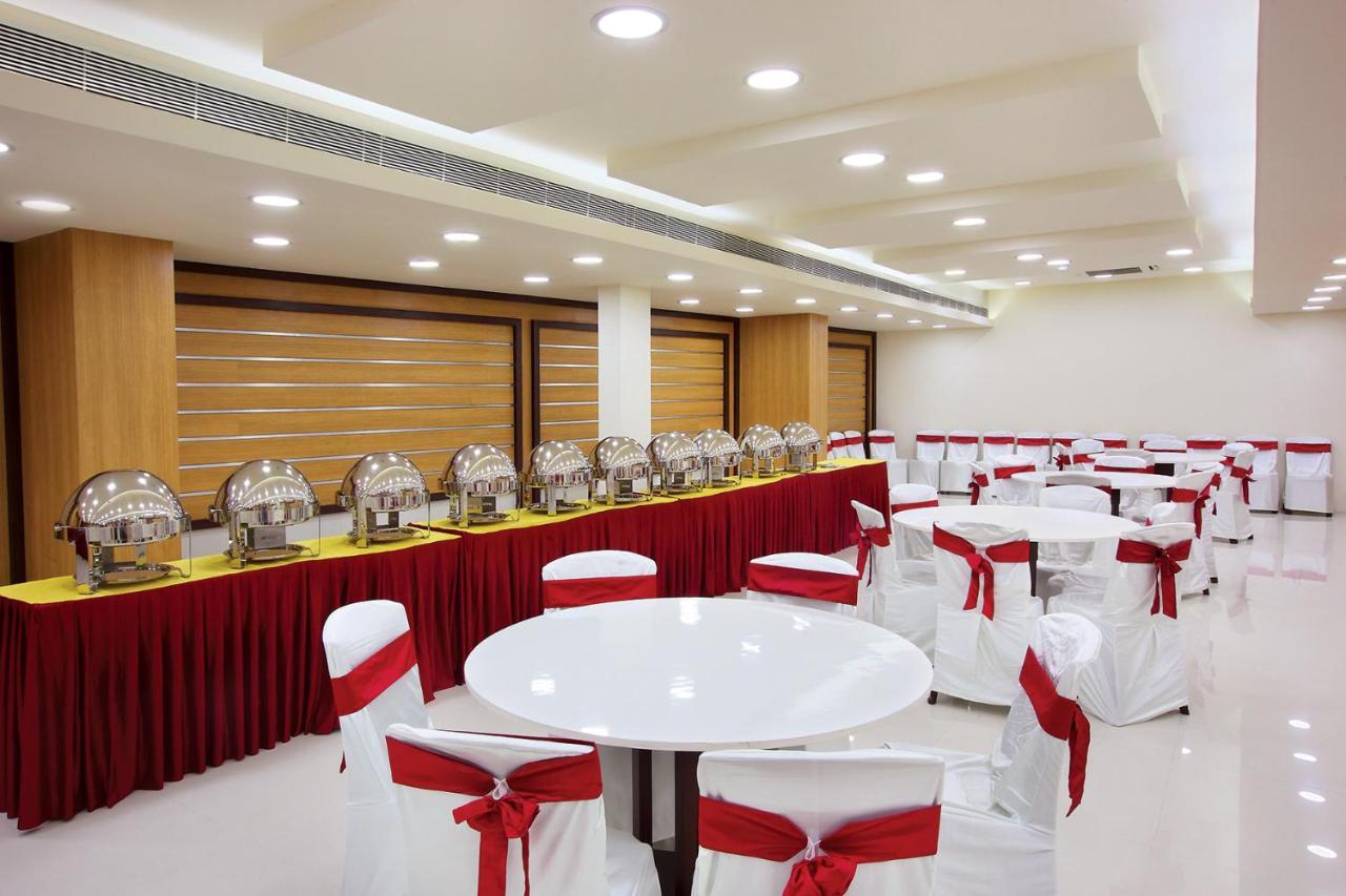 Joyees Residency Hotel Котаям Екстериор снимка